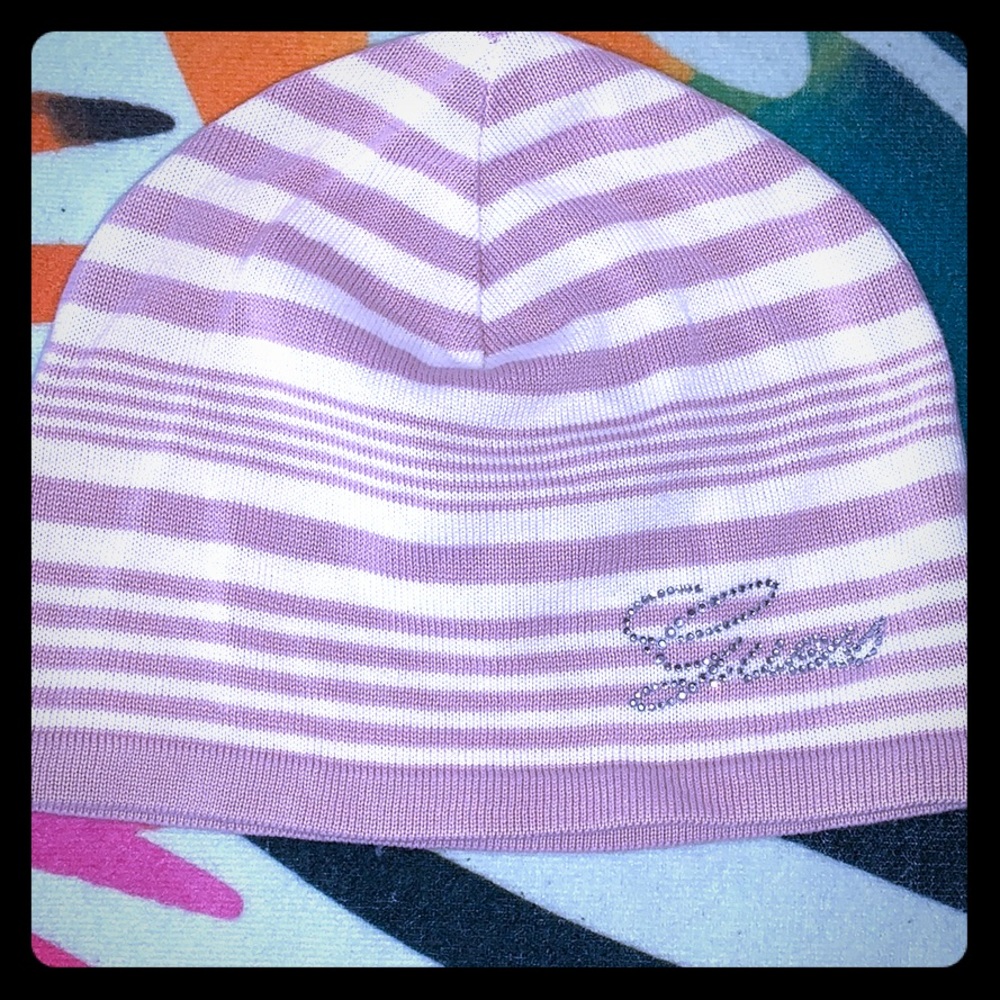 GUESS beanie